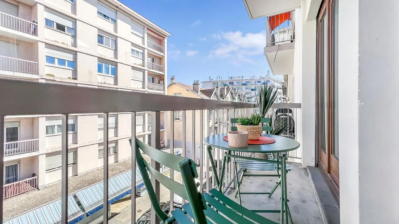 Apartment Homey Mango - Proche Centre/Parking Gratuit/Proche Gare/Balcon Annemasse