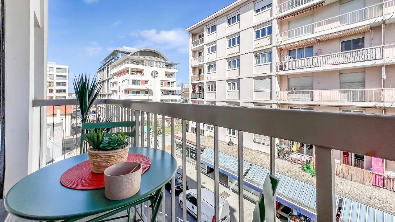 Apartment Homey Mango - Proche Centre/Parking Gratuit/Proche Gare/Balcon Annemasse