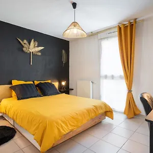 Pure Gold - Casa Vostra - Caution 800 Eur & Id Requises - Proche Chateau Rouge Appartement
